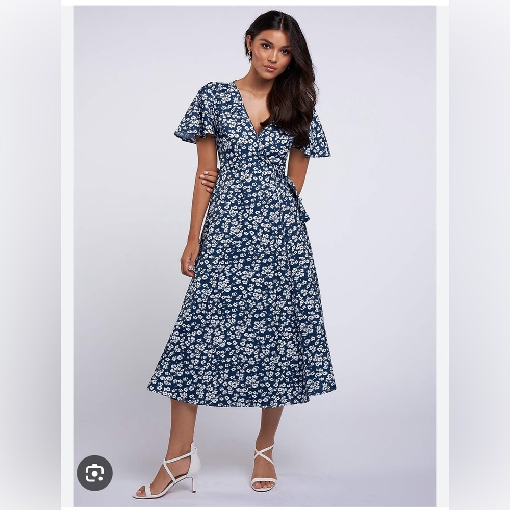 Azazie Express Yourself Navy Blue Floral Wrap Dress NWT Size Small Never worn